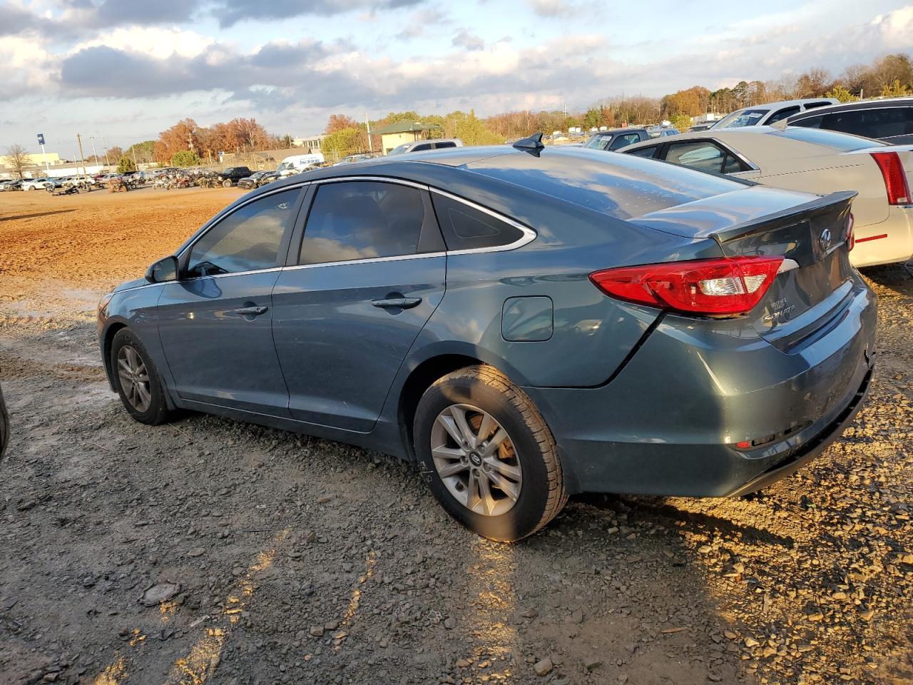 2017 Hyundai Sonata VIN 5NPE24AF1HH488478 Copart auction photo, rear end damage thumbnail 2