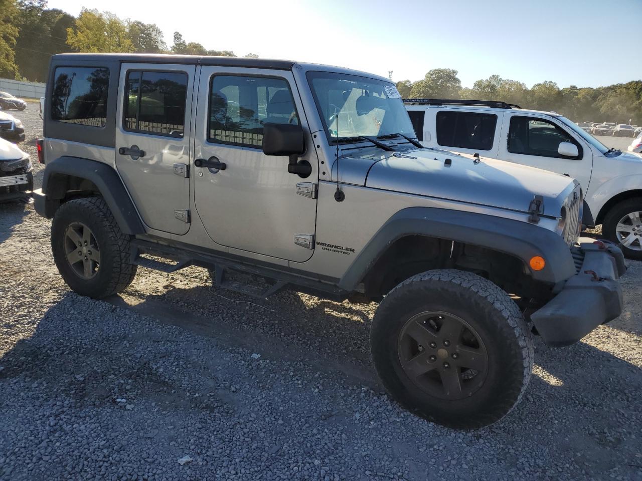 2013 Jeep Wrangler VIN 1C4BJWDG0DL584081 Copart auction photo, front end damage thumbnail 4