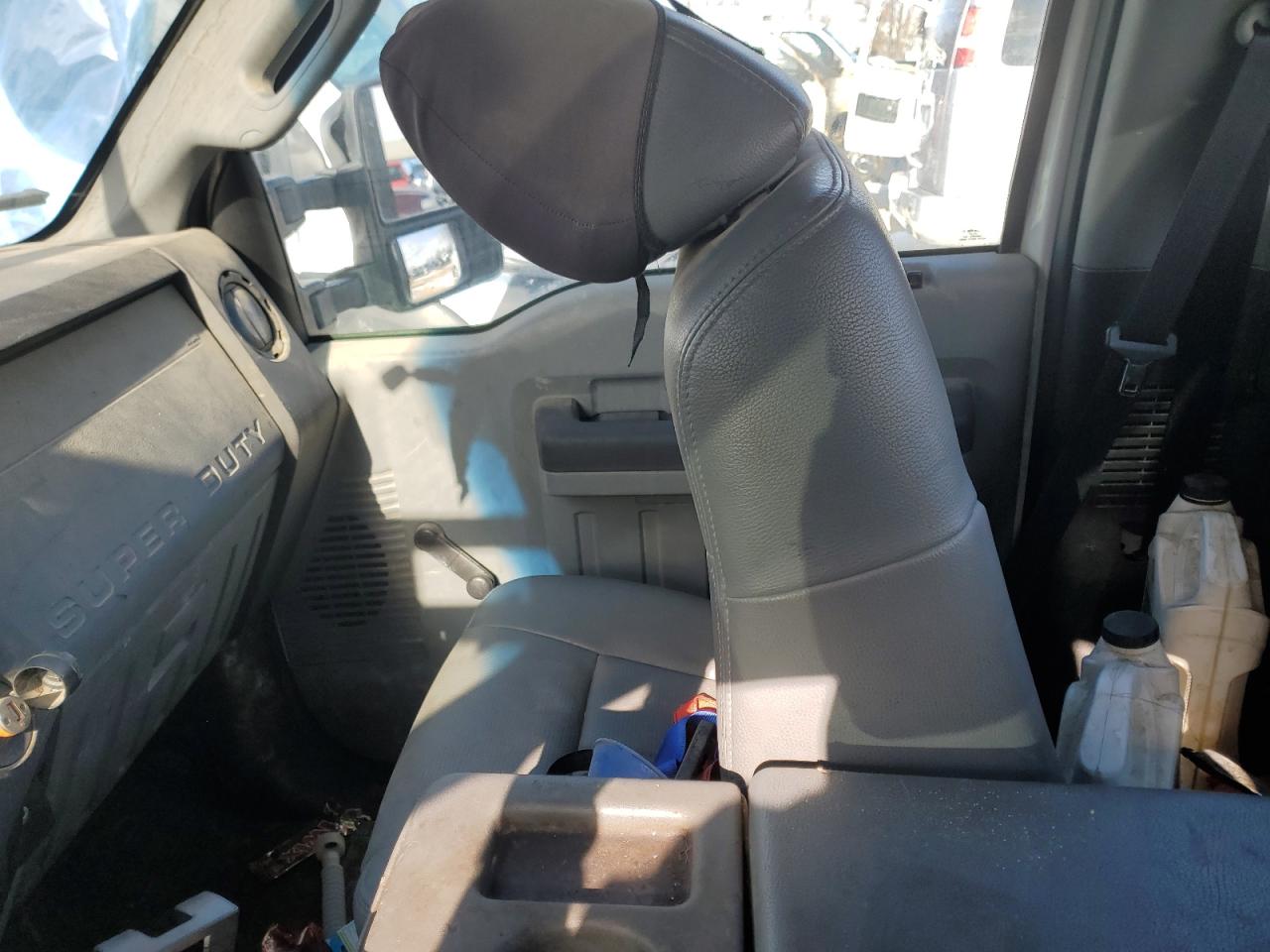 2012 Ford F350 VIN 1FDRF3GT6CEC42284 Copart auction photo, water/flood / burn damage thumbnail 5