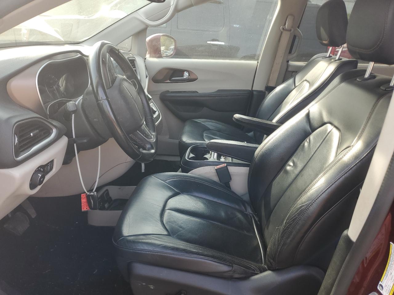 2017 Chrysler Pacifica VIN 2C4RC1BG6HR608251 Copart auction photo, minor dent/scratches / normal wear damage thumbnail 7