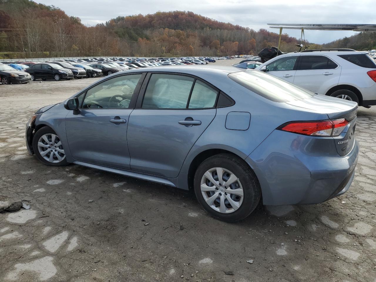 2022 Toyota Corolla VIN JTDEPMAE6NJ225737 Copart auction photo, front end damage thumbnail 2