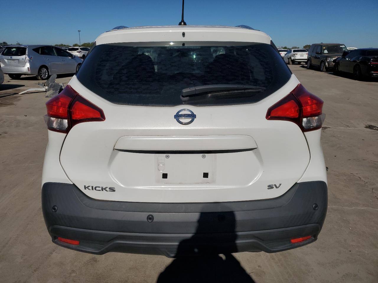 2020 Nissan Kicks VIN 3N1CP5CV3LL551983 Copart auction photo, front end / side damage thumbnail 6