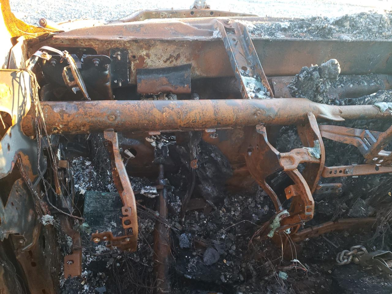 2019 RAM 1500 VIN 3C6RR7KT3KG643865 Copart auction photo, burn damage thumbnail 9