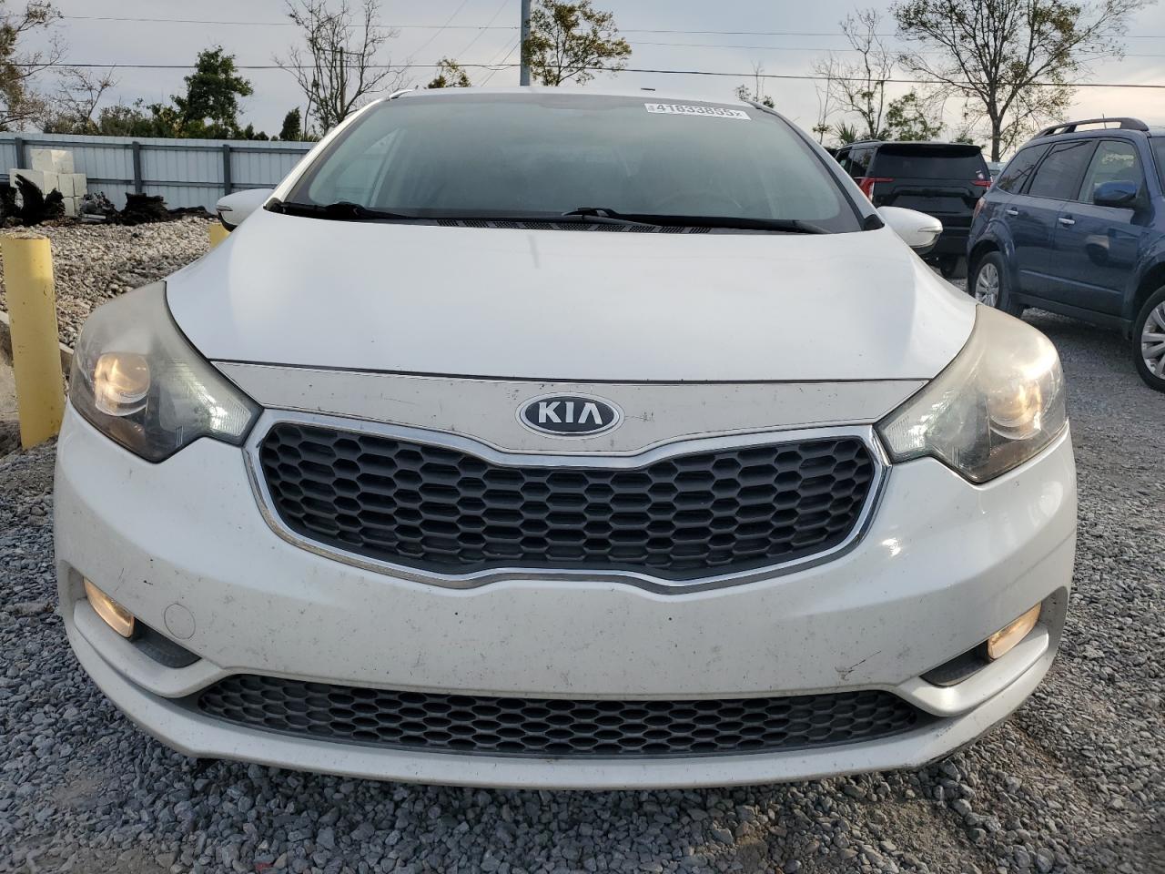 2015 KIA Forte VIN KNAFZ4A80F5390487 Copart auction photo, side damage thumbnail 5