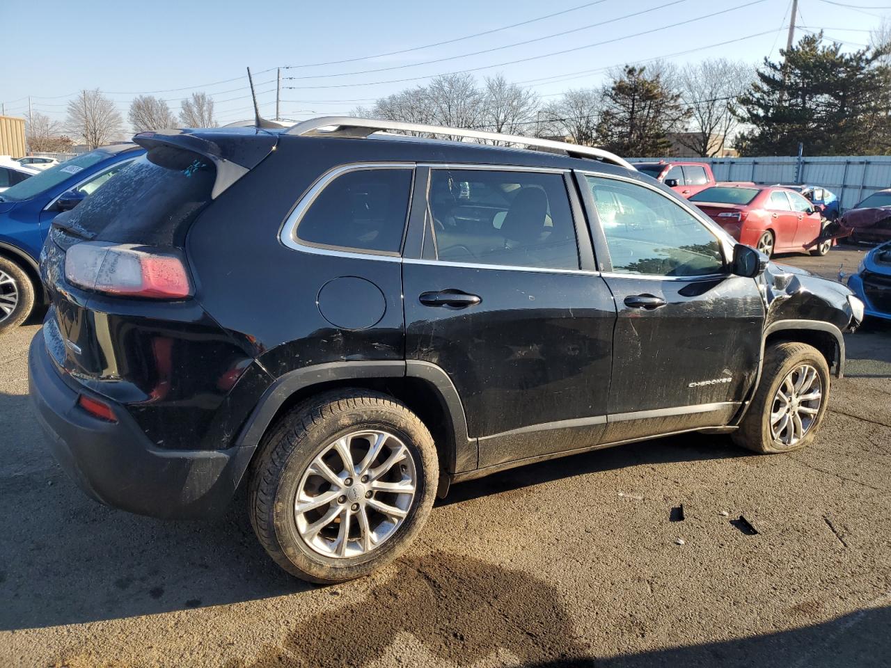 2019 Jeep Grand Cherokee VIN 1C4PJLCB5KD333235 Copart auction photo, front end / side damage thumbnail 3