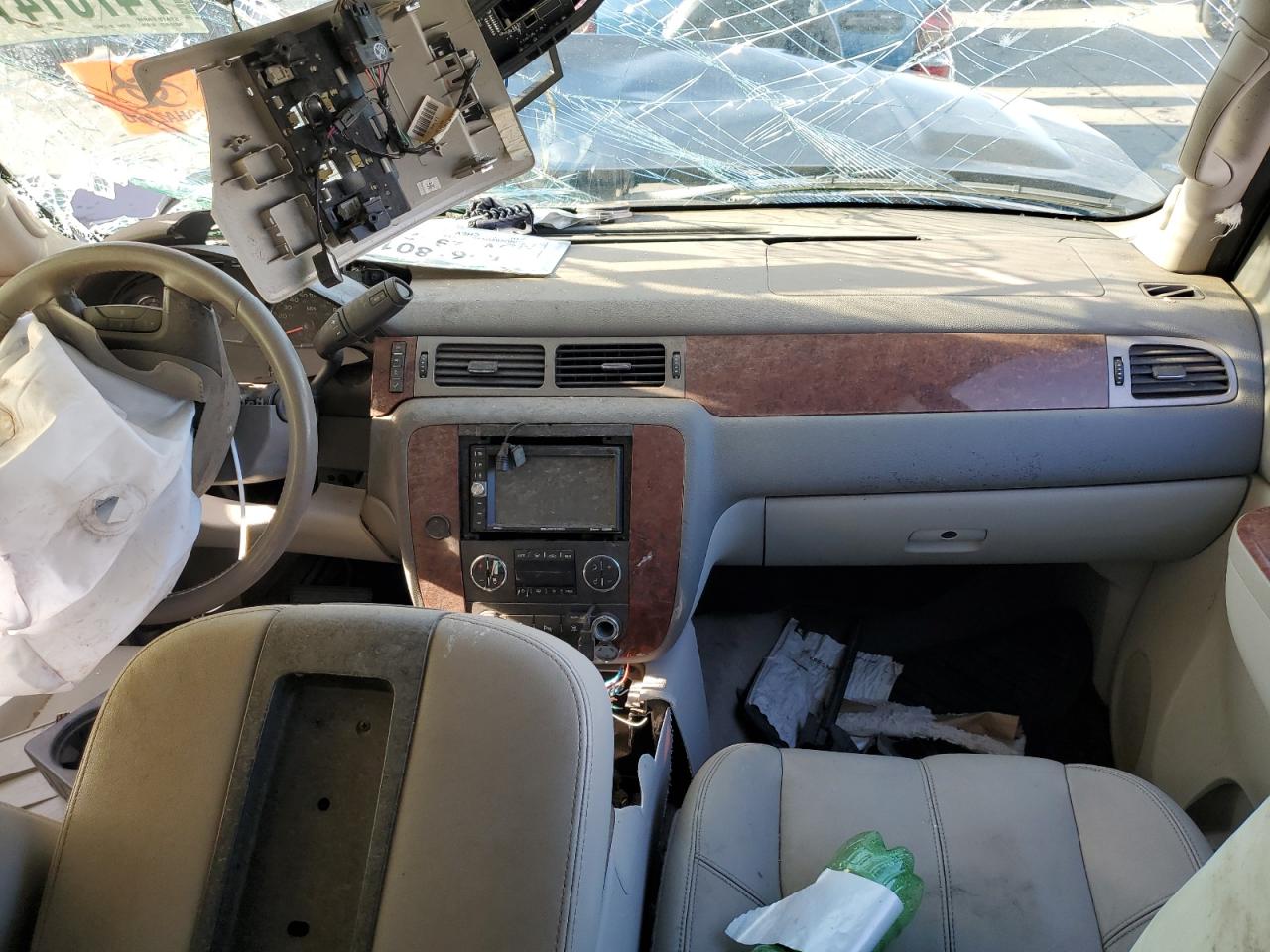 2010 Chevrolet Tahoe VIN 1GNUKBE0XAR134437 Copart auction photo, rollover damage thumbnail 8