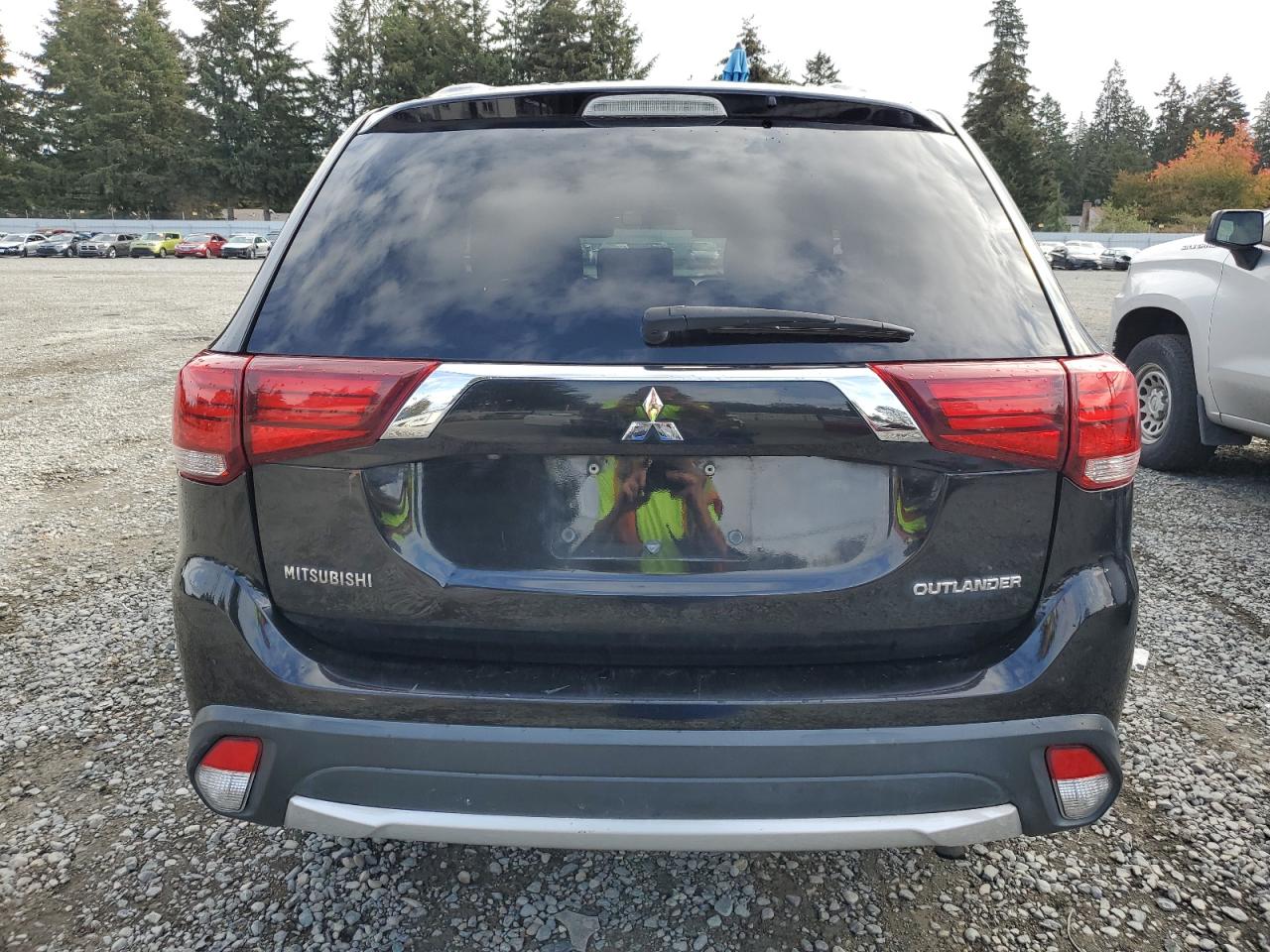 2017 Mitsubishi Outlander VIN JA4AD2A38HZ028627 Copart auction photo, side damage thumbnail 6
