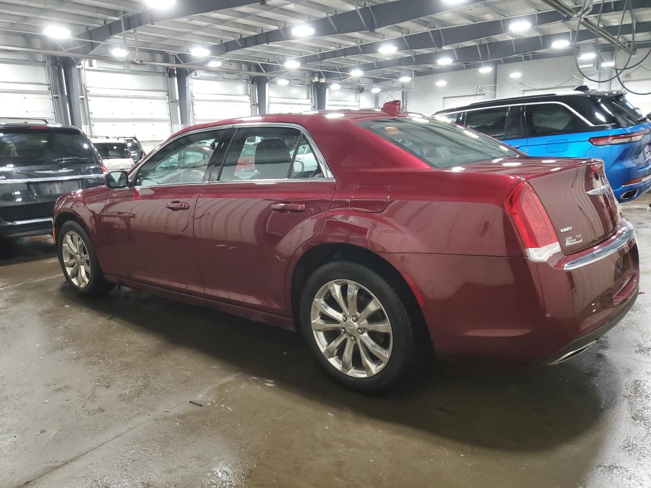 2019 Chrysler 300 VIN 2C3CCARG6KH737054 Copart auction photo, side / front end damage thumbnail 2