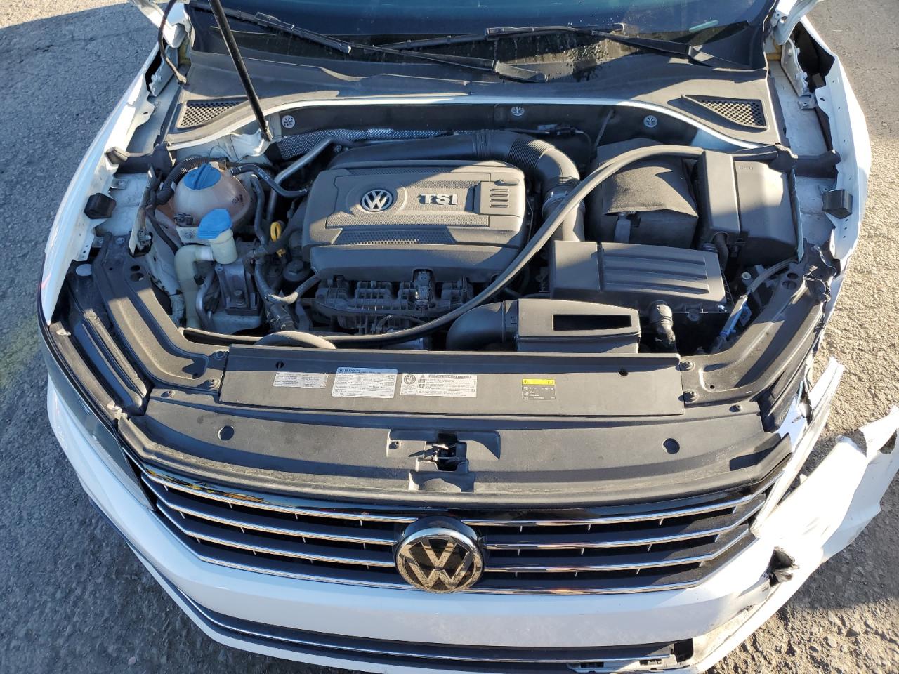 2016 Volkswagen Passat VIN 1VWBT7A33GC026048 Copart auction photo, front end / side damage thumbnail 11