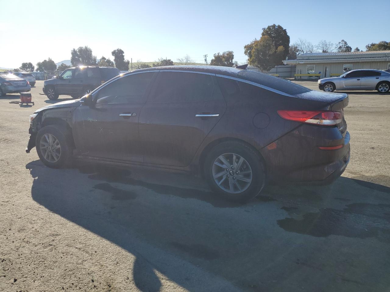2020 KIA Optima VIN 5XXGT4L32LG419070 Copart auction photo, front end damage thumbnail 2