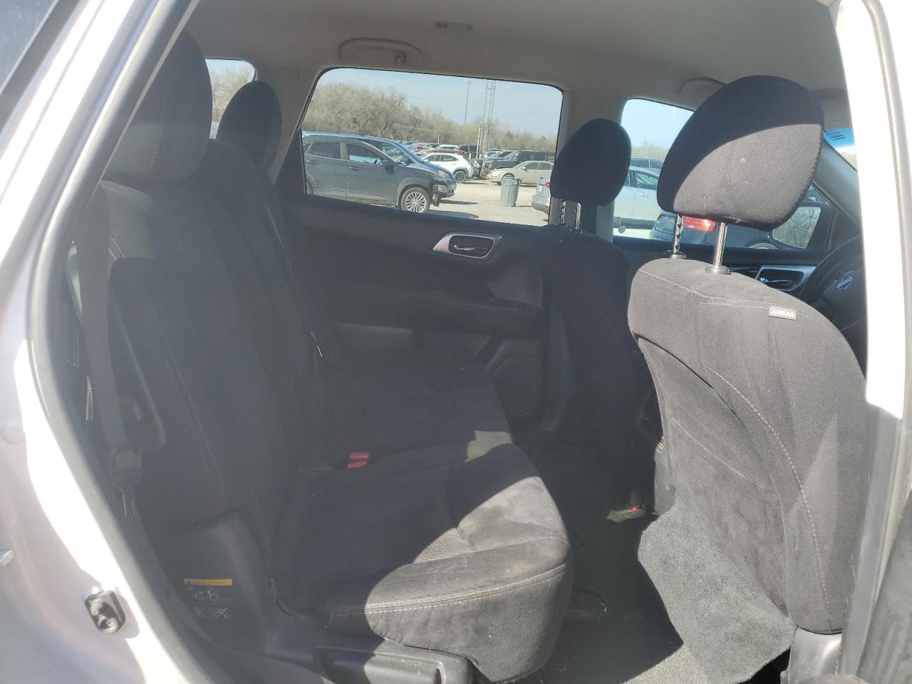 2016 Nissan Pathfinder VIN 5N1AR2MN3GC604402 Copart auction photo, minor dent/scratches damage thumbnail 11