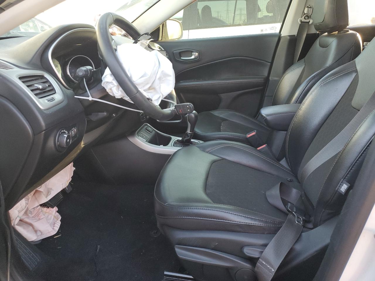 2020 Jeep Compass VIN 3C4NJCBB6LT169501 Copart auction photo, front end damage thumbnail 7