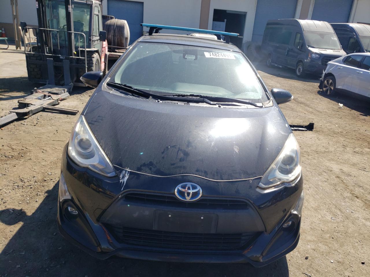 2017 Toyota Prius VIN JTDKDTB36H1592371 Copart auction photo, side damage thumbnail 5