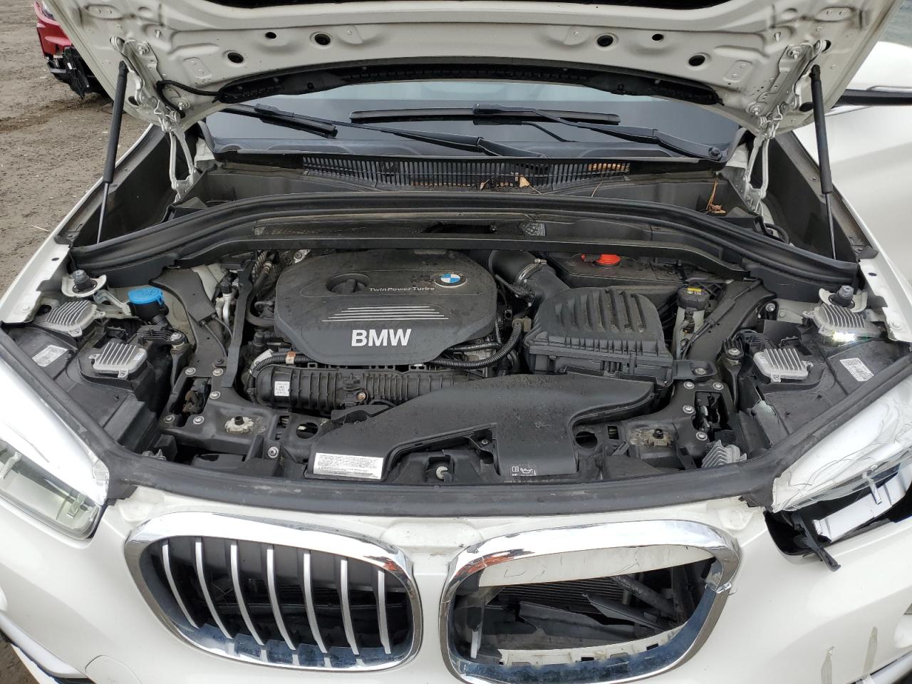 2016 BMW X1 VIN WBXHT3C33GP882741 Copart auction photo, front end / minor dent/scratches damage thumbnail 12
