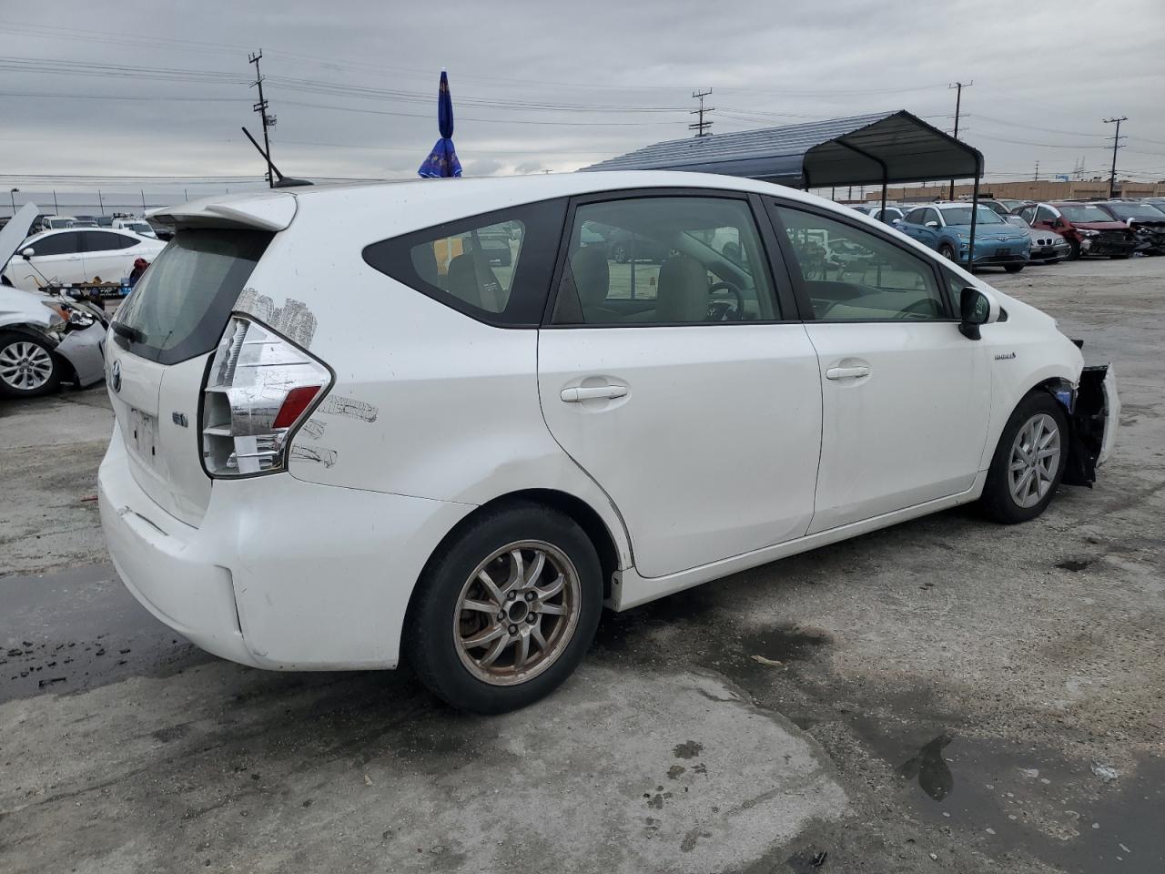 2013 Toyota Prius VIN JTDZN3EU7D3231035 Copart auction photo, front end / rear end damage thumbnail 3