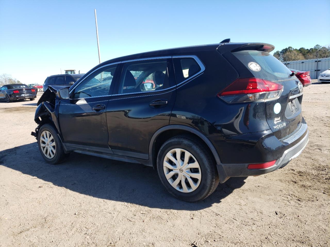 2019 Nissan Rogue VIN KNMAT2MTXKP555186 Copart auction photo, front end damage thumbnail 2