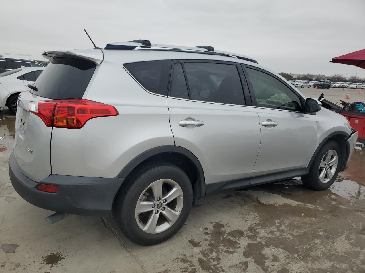 2015 Toyota RAV 4 VIN JTMWFREV9FJ030733 Copart auction photo, front end damage thumbnail 3