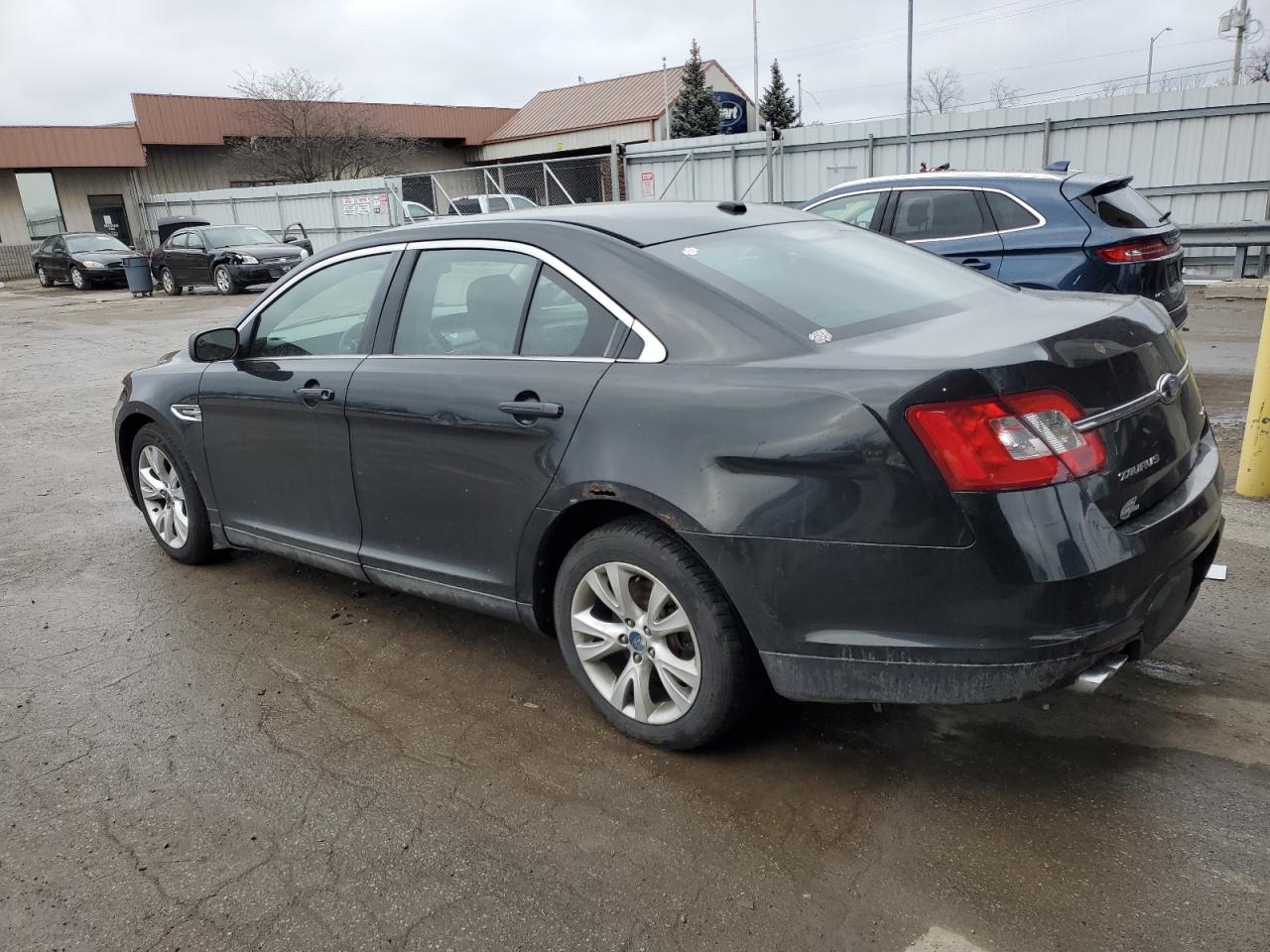 2010 Ford Taurus VIN 1FAHP2EW0AG107586 Copart auction photo, front end damage thumbnail 2