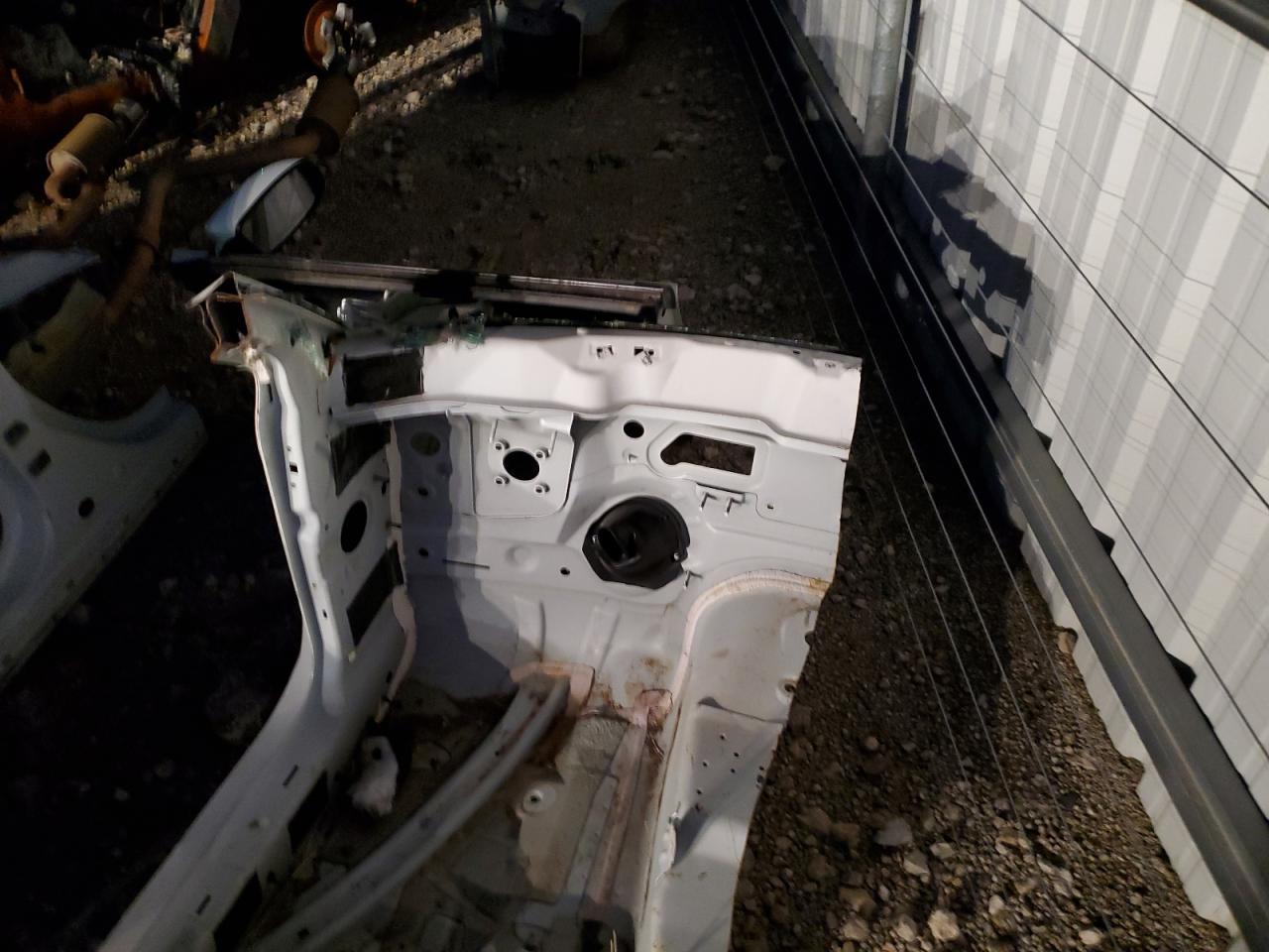 2019 Dodge Charger VIN 2C3CDXGJ7KH742522 Copart auction photo, stripped damage thumbnail 8