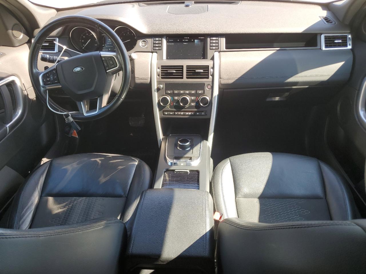 2018 Land Rover Discovery VIN SALCP2RX4JH744748 Copart auction photo, front end damage thumbnail 8