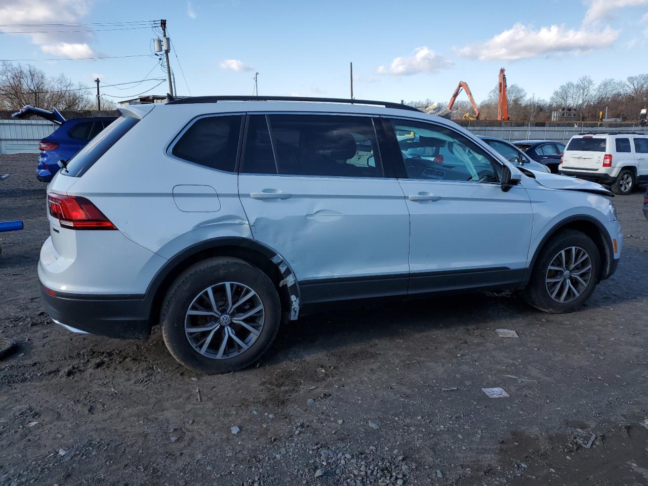 2019 Volkswagen Tiguan VIN 3VV2B7AX2KM025278 Copart auction photo, front end damage thumbnail 3