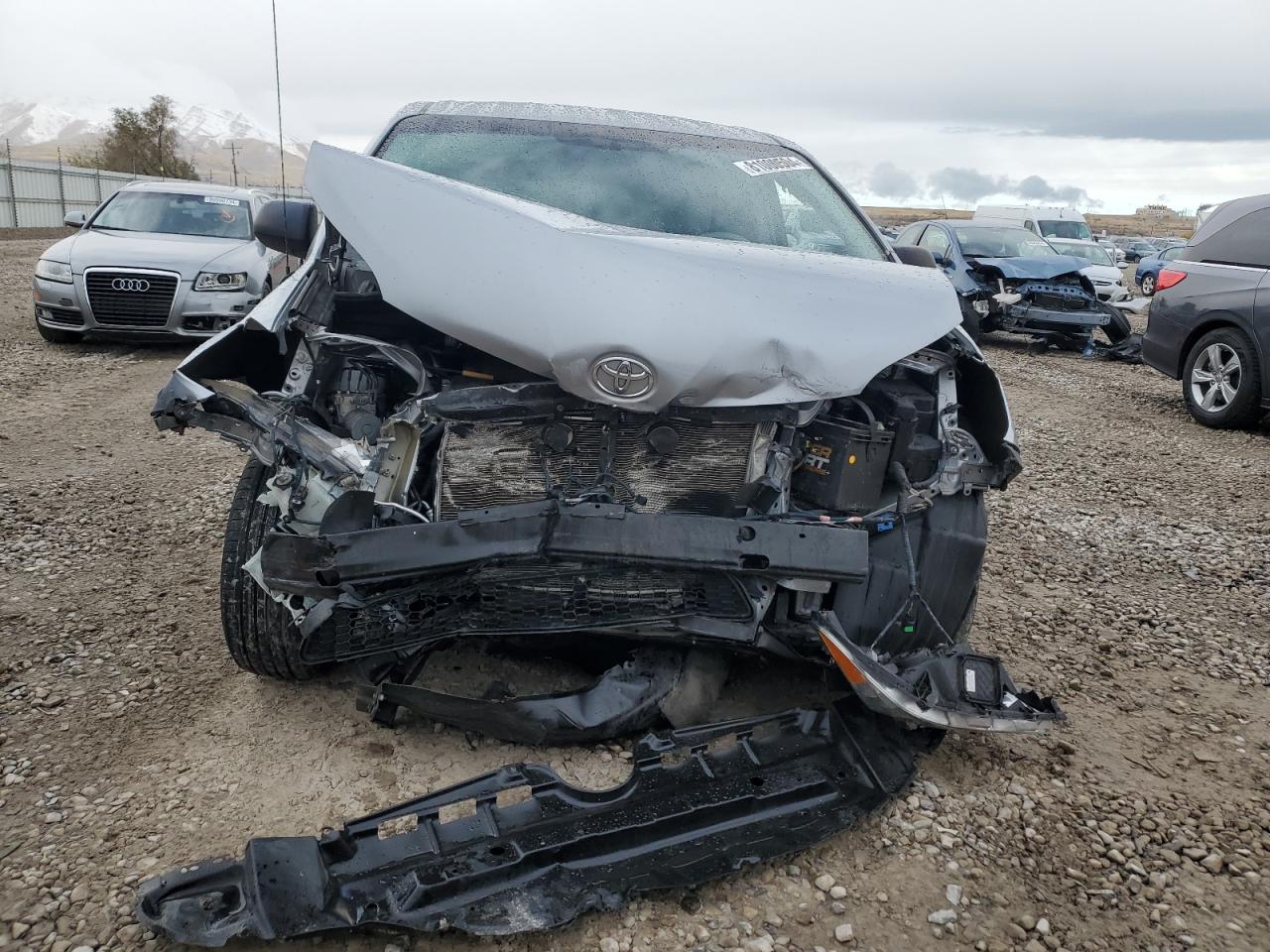 2014 Toyota Sienna VIN 5TDZK3DC8ES448045 Copart auction photo, front end damage thumbnail 5