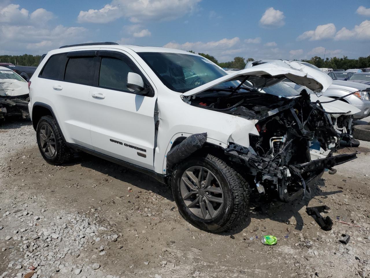 2017 Jeep Grand Cherokee VIN 1C4RJFAG1HC613600 Copart auction photo, front end damage thumbnail 4