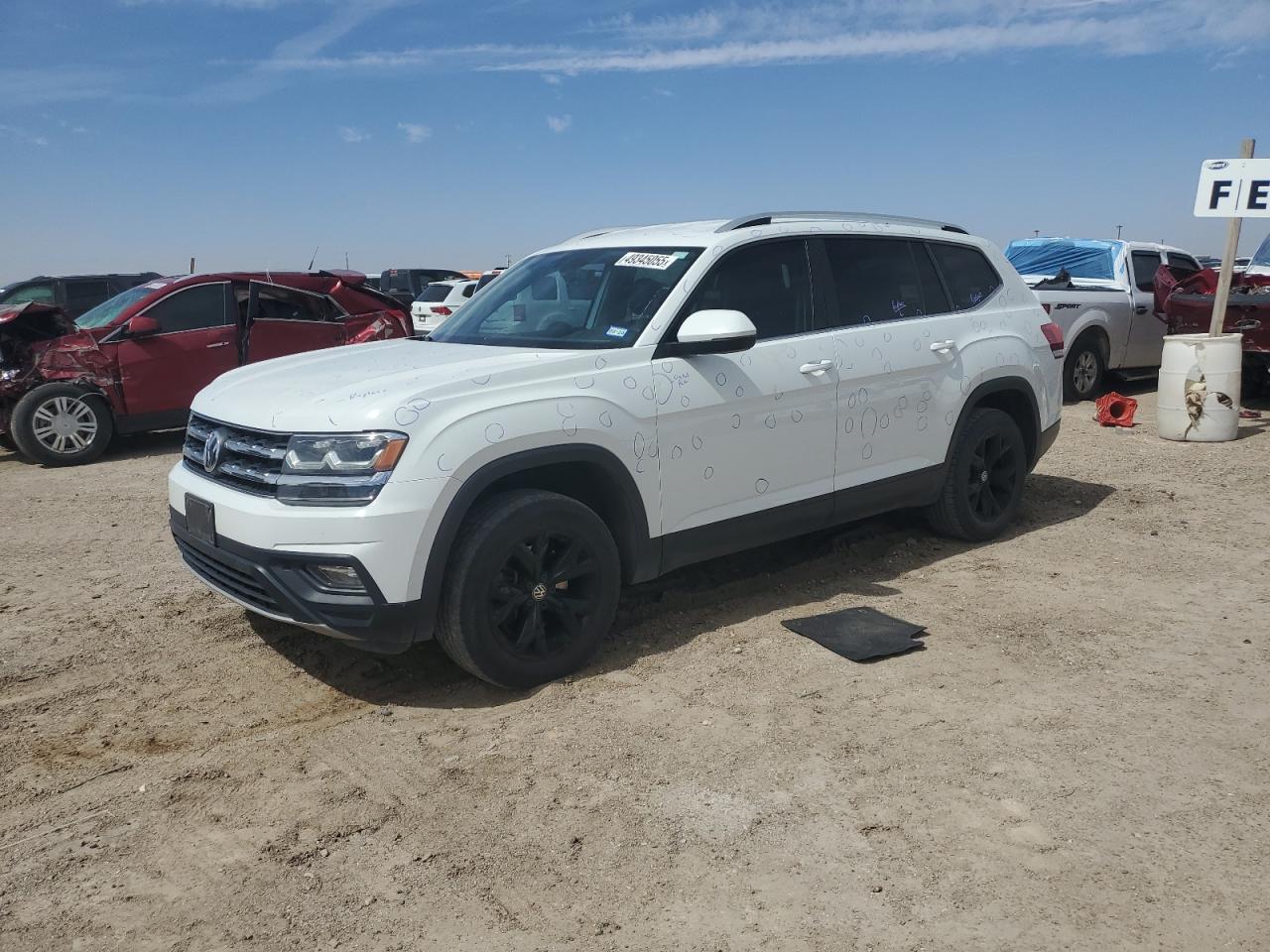 2018 Volkswagen Atlas VIN 1V2CR2CAXJC562697 - Copart auction photo