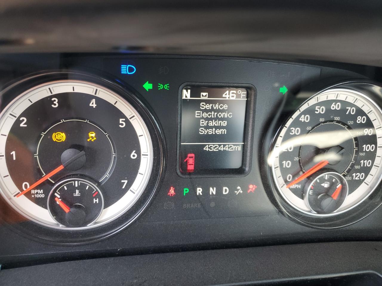 2021 RAM 1500 VIN 3C6JR7AG6MG686164 Copart auction photo, front end / side damage thumbnail 9