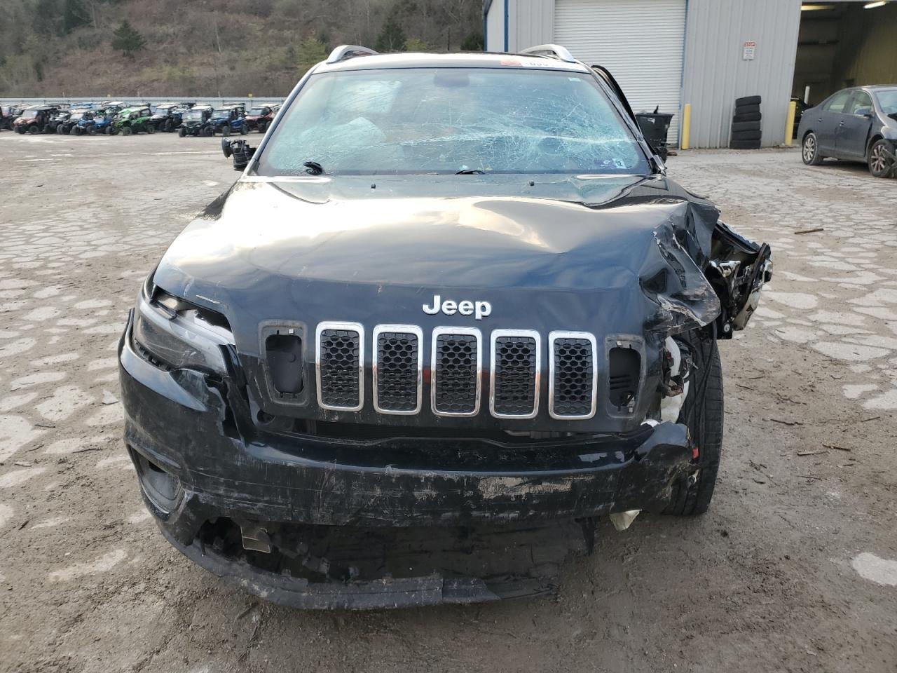 2019 Jeep Grand Cherokee VIN 1C4PJMCB1KD188829 Copart auction photo, all over damage thumbnail 5