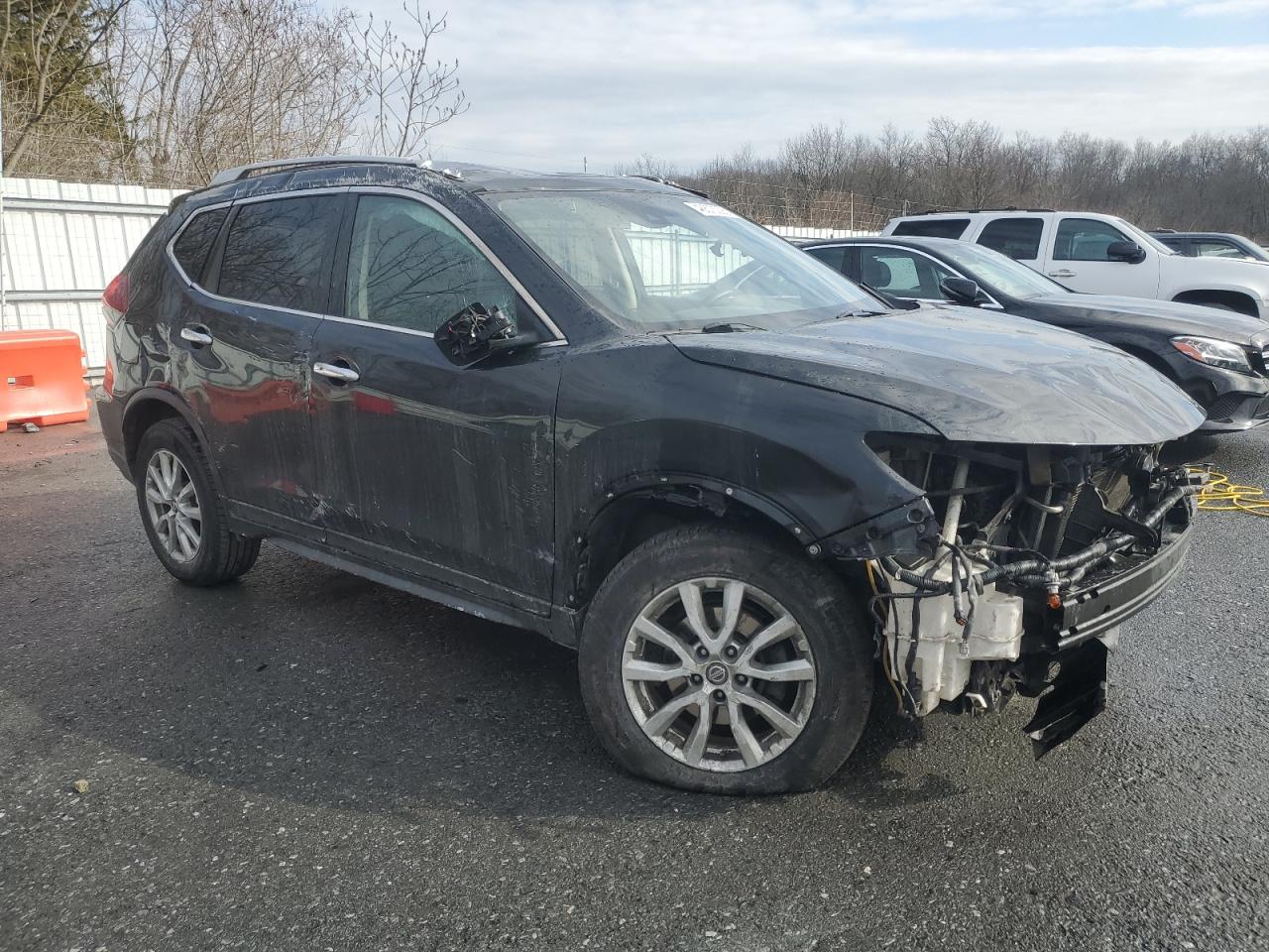 2020 Nissan Rogue VIN JN8AT2MV0LW100778 Copart auction photo, rollover / front end damage thumbnail 4