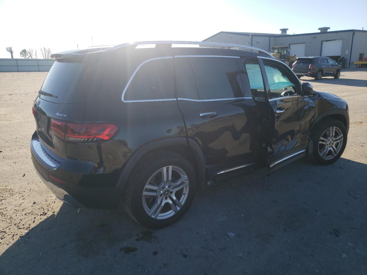 2021 Mercedes-Benz GLB VIN W1N4M4HB1MW124597 Copart auction photo, side / front end damage thumbnail 3