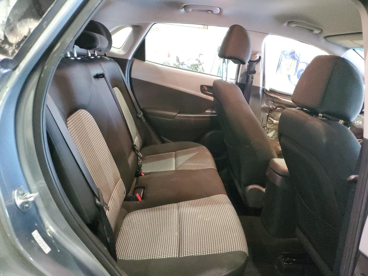 2019 Hyundai Kona VIN KM8K12AAXKU305781 Copart auction photo, side damage thumbnail 10