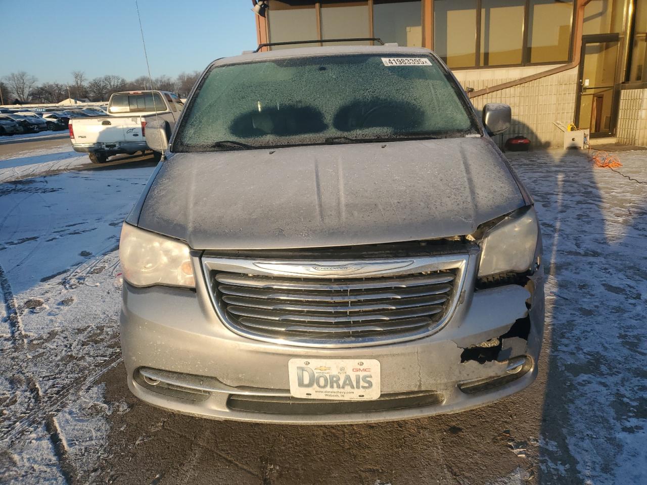 2014 Chrysler Town & Country VIN 2C4RC1BG0ER445818 Copart auction photo, front end damage thumbnail 5