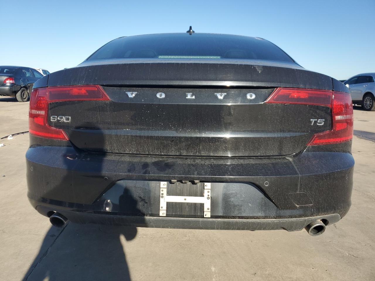 2017 Volvo S90 VIN YV1102AK2H1007631 Copart auction photo, front end damage thumbnail 6