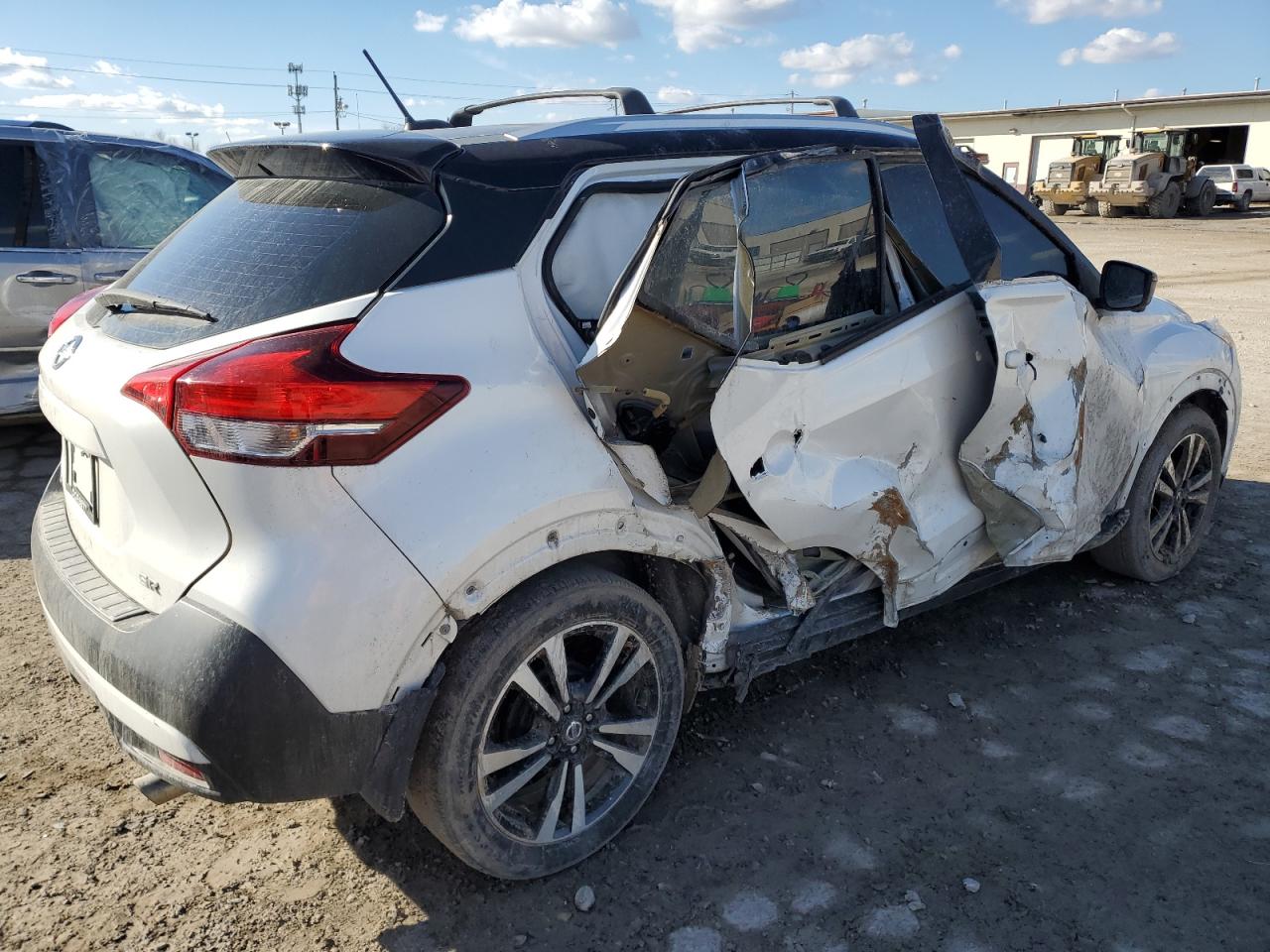 2019 Nissan Kicks VIN 3N1CP5CU3KL515233 Copart auction photo, side damage thumbnail 3