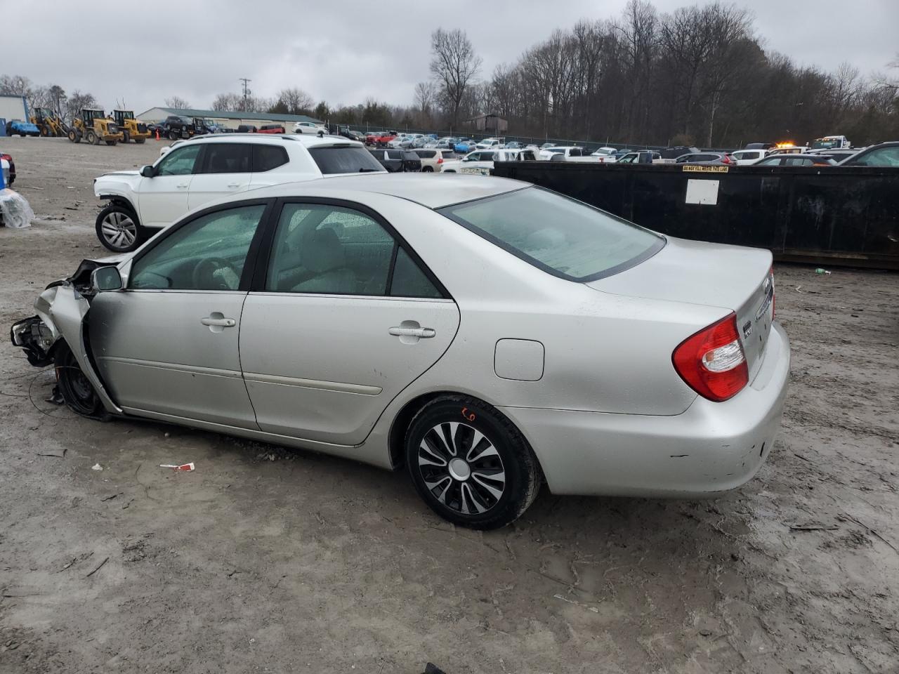 2003 Toyota Camry VIN 4T1BE32K53U759102 Copart auction photo, front end / undercarriage damage thumbnail 2