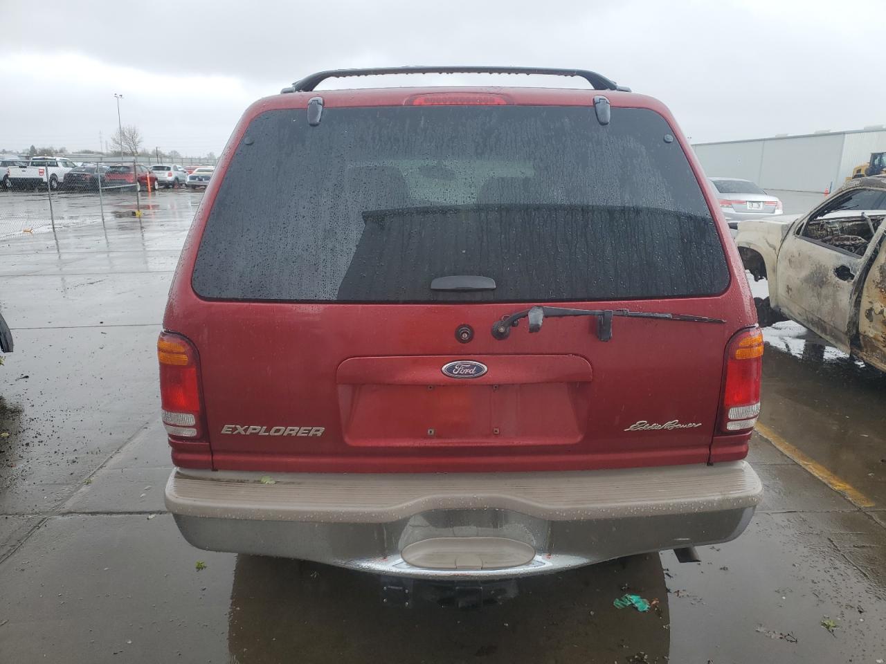1998 Ford Explorer VIN 1FMZU35P2WZA19037 Copart auction photo, undercarriage / side damage thumbnail 6