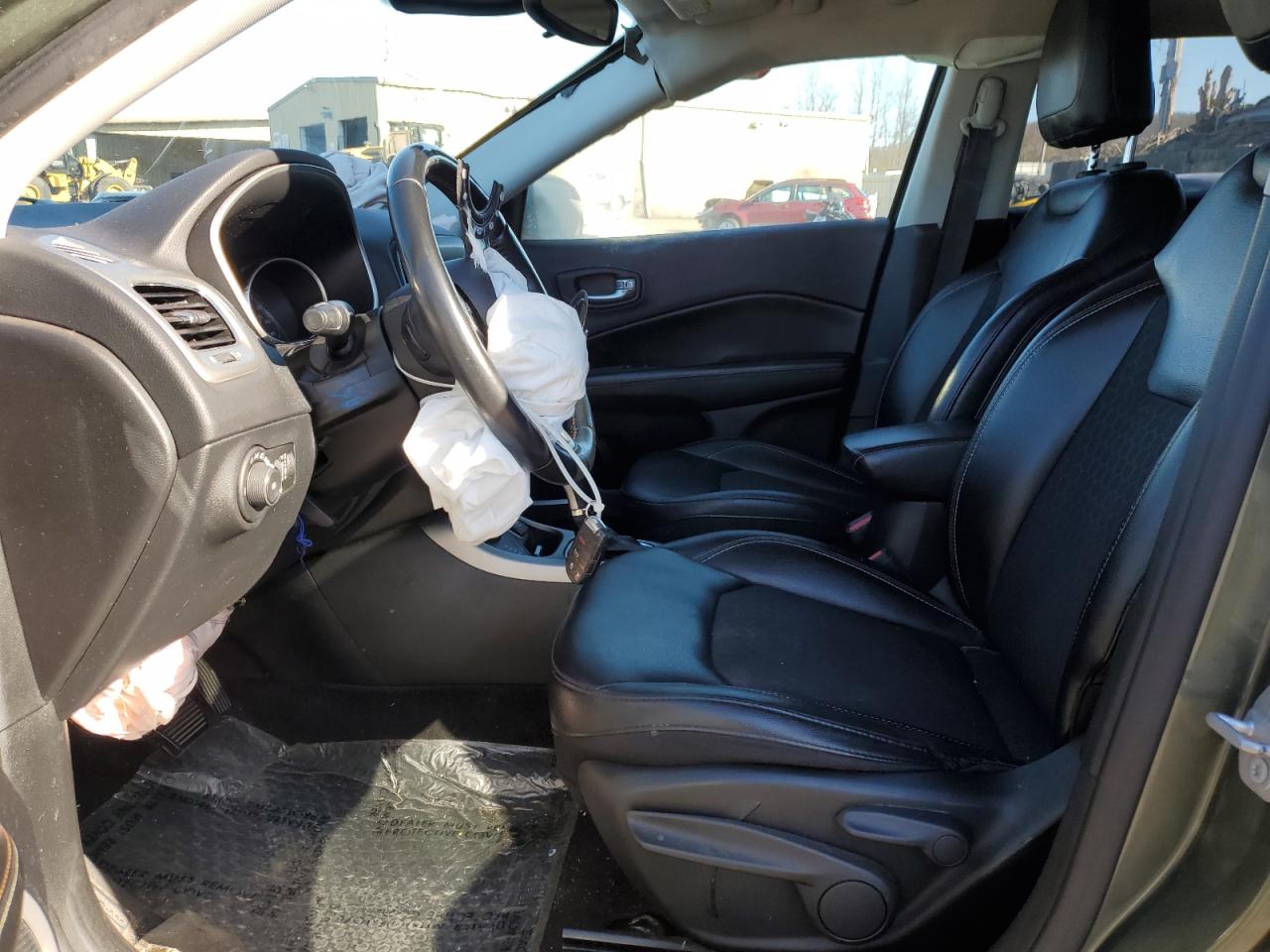 2019 Jeep Compass VIN 3C4NJDBB6KT684163 Copart auction photo, front end / side damage thumbnail 7