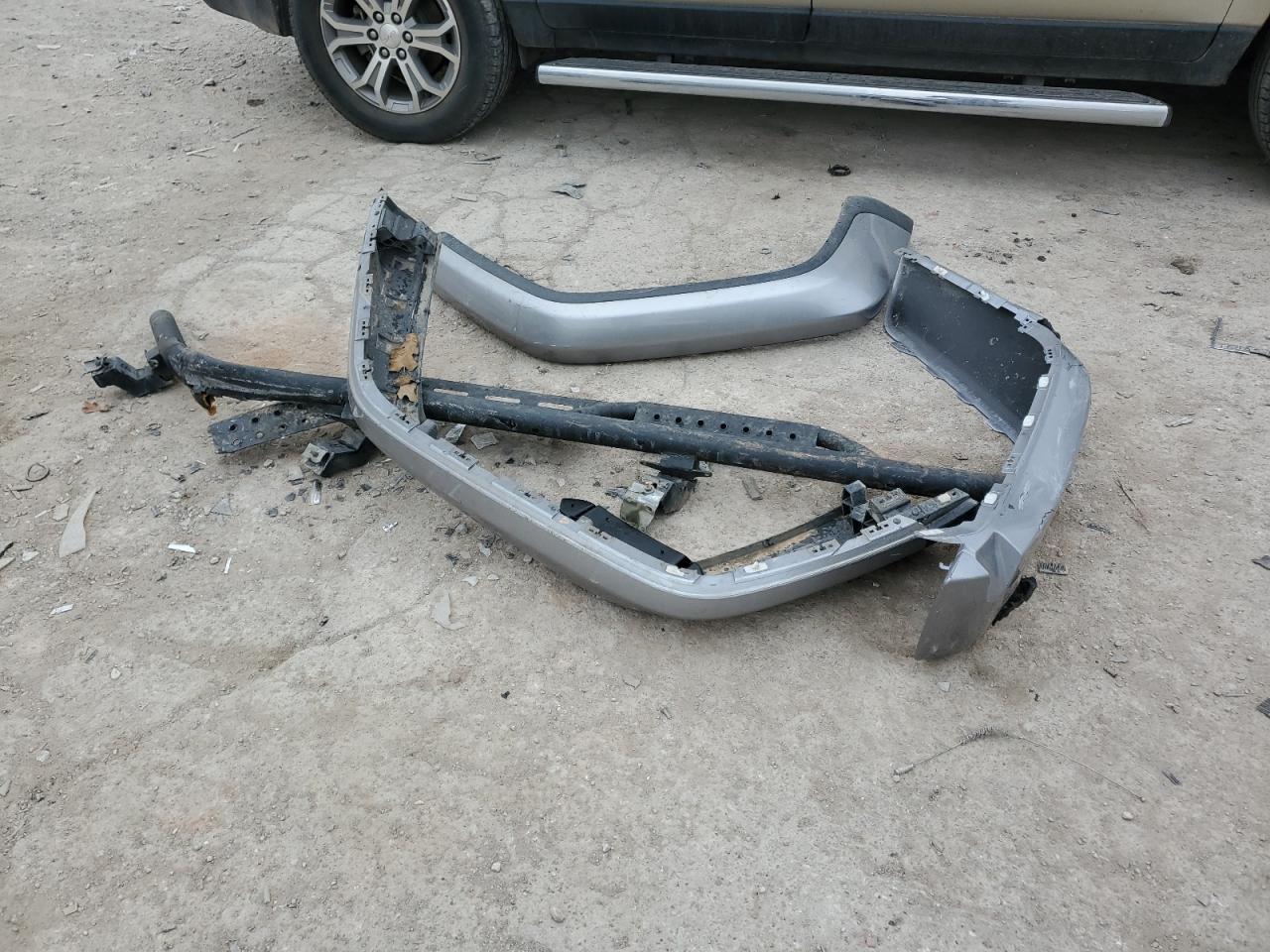 2020 Jeep Gladiator VIN 1C6JJTBG1LL120249 Copart auction photo, all over damage thumbnail 12