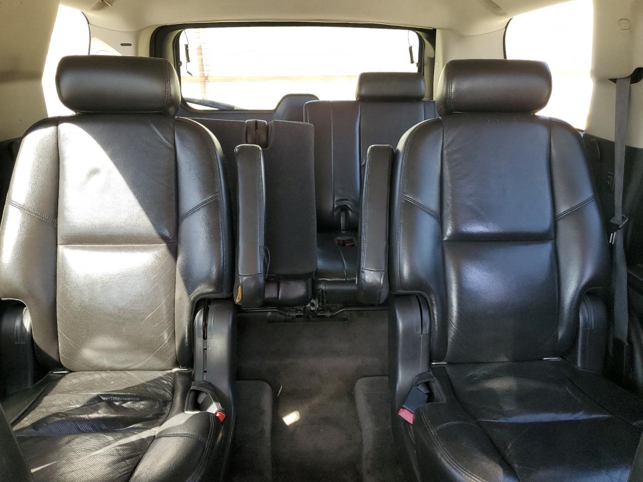 2009 GMC Yukon VIN 1GKFK03299R234779 Copart auction photo, front end / minor dent/scratches damage thumbnail 10