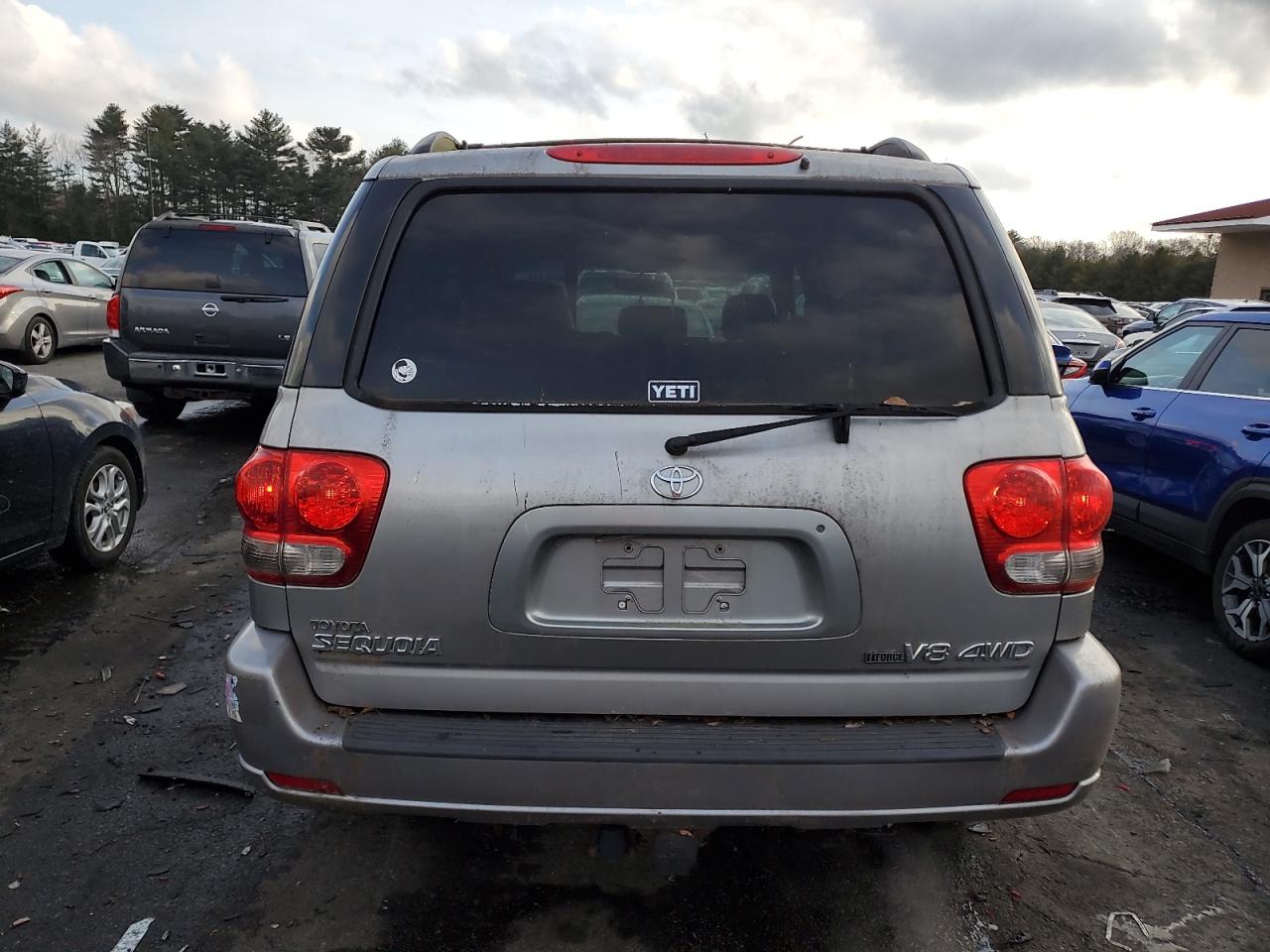 2005 Toyota Sequoia VIN 5TDBT44AX5S251185 Copart auction photo, front end damage thumbnail 6