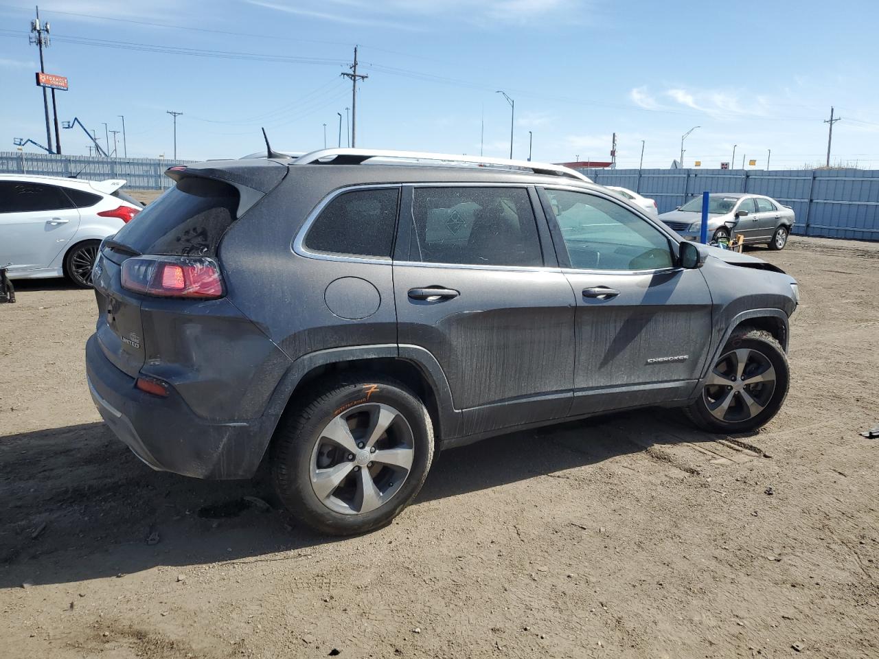 2019 Jeep Grand Cherokee VIN 1C4PJMDX1KD256010 Copart auction photo, front end / rear end damage thumbnail 3