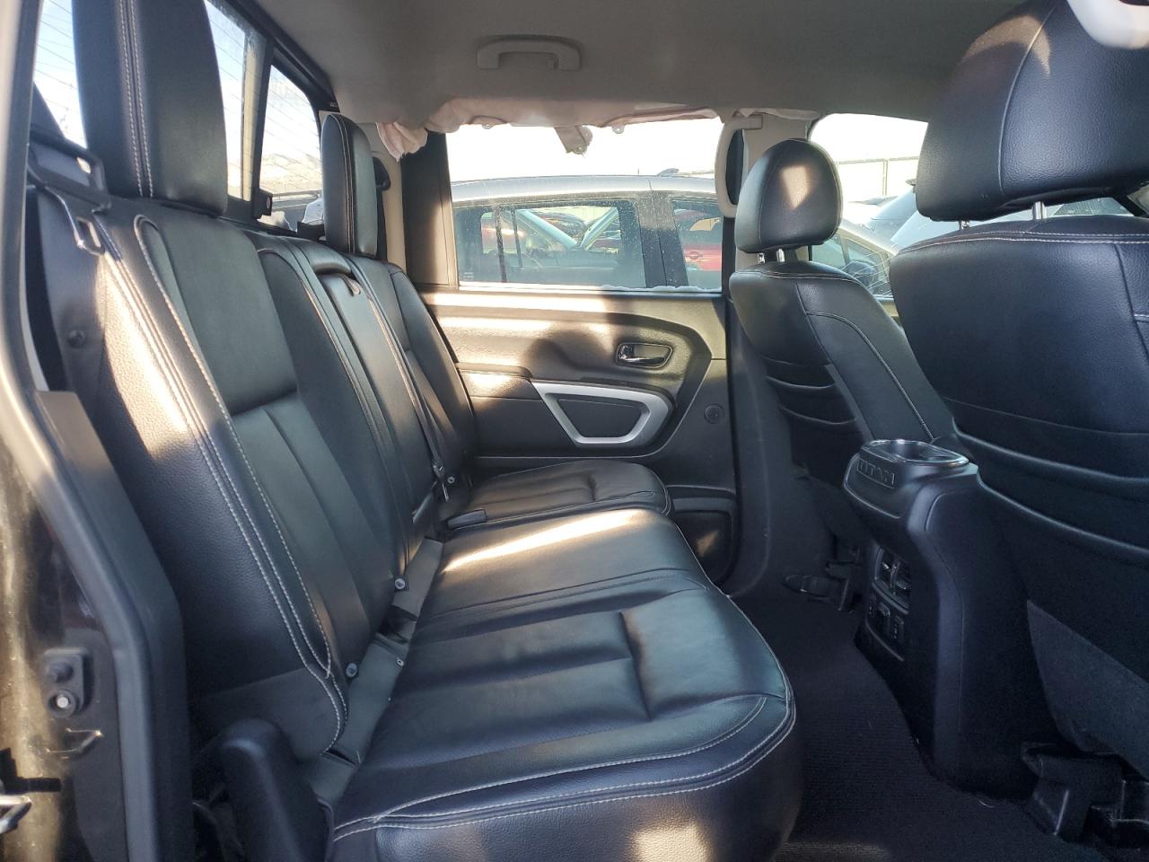 2017 Nissan Titan VIN 1N6AA1E5XHN537501 Copart auction photo, front end / top/roof damage thumbnail 10