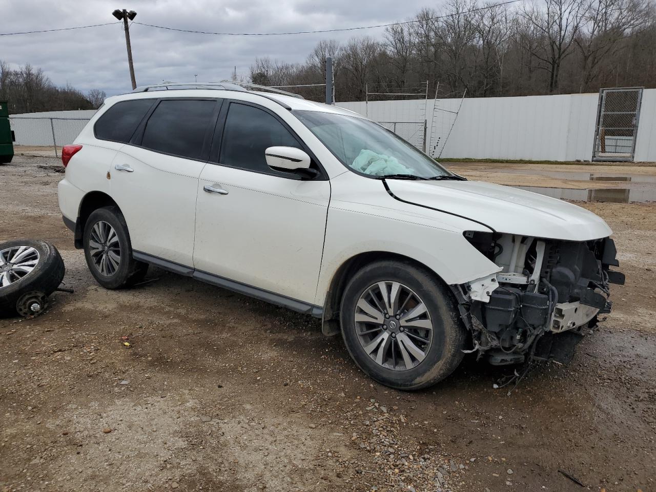 2017 Nissan Pathfinder VIN 5N1DR2MN8HC636535 Copart auction photo, front end damage thumbnail 4