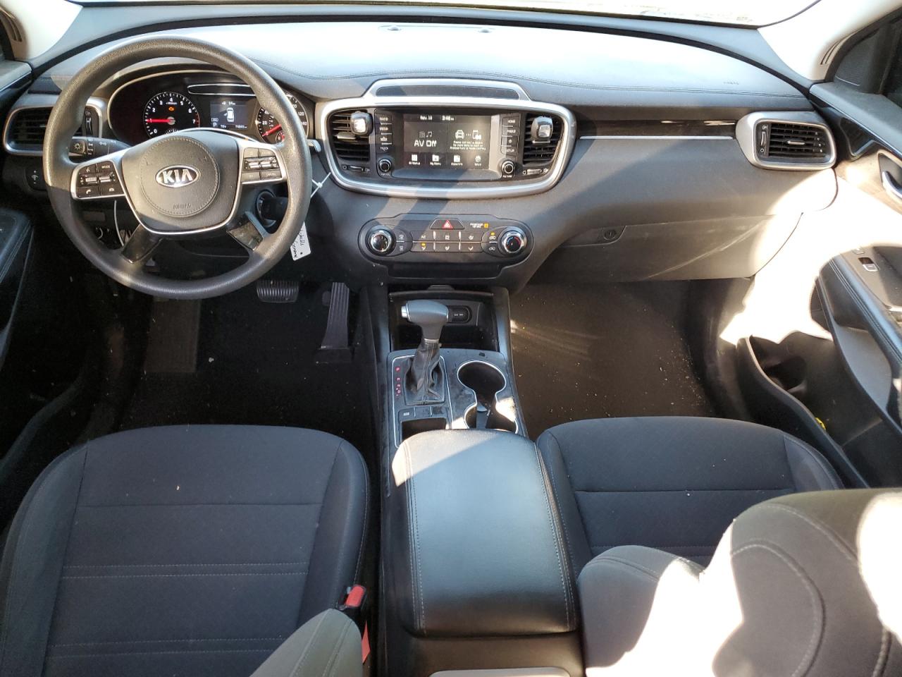 2019 KIA Sorento VIN 5XYPG4A37KG575560 Copart auction photo, front end / undercarriage damage thumbnail 8
