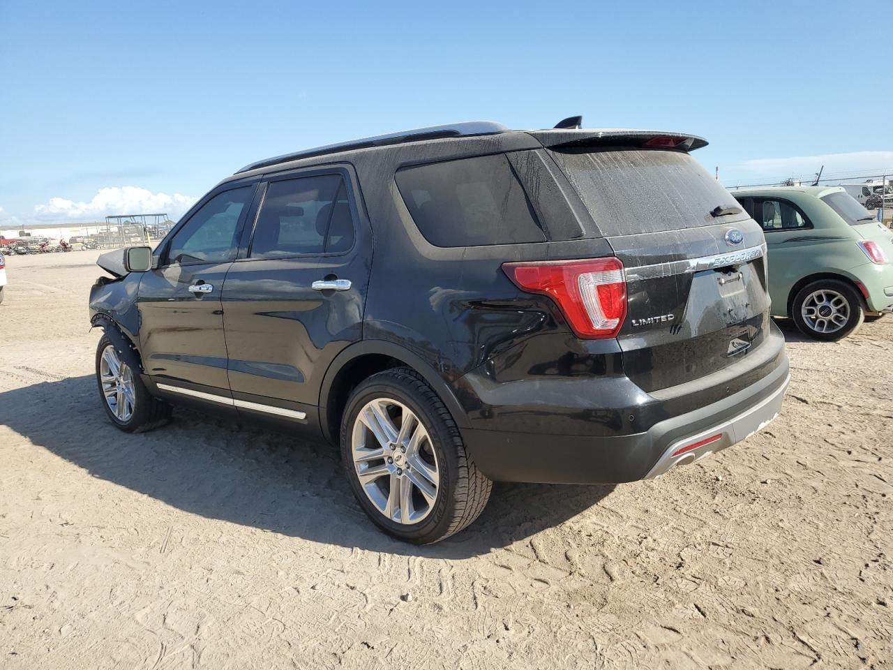 2017 Ford Explorer VIN 1FM5K7F8XHGD53236 Copart auction photo, front end damage thumbnail 2
