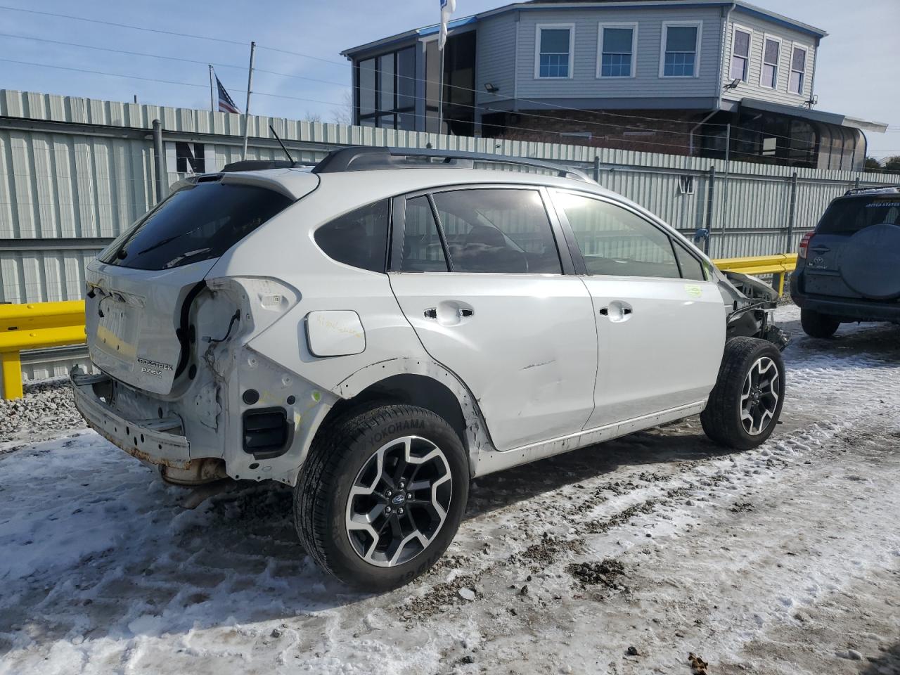 2016 Subaru XV VIN JF2GPABC6G8266045 Copart auction photo, front end / rear end damage thumbnail 3