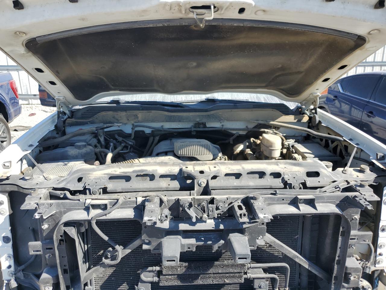 2019 Chevrolet Silverado VIN 2GC2KREG0K1166233 Copart auction photo, front end damage thumbnail 11