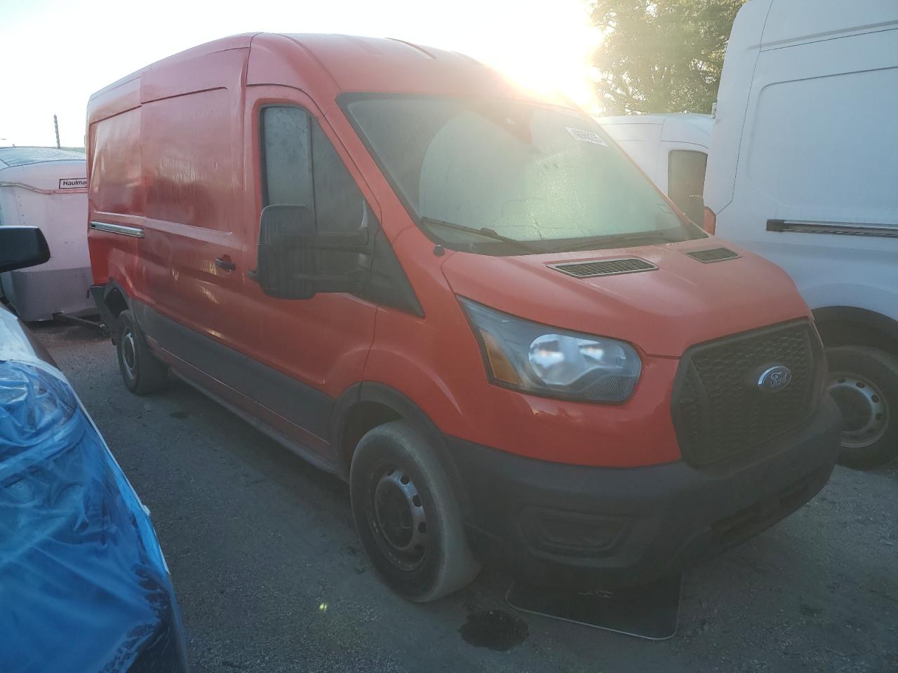 2023 Ford Transit VIN 1FTYE1C83PKB11961 Copart auction photo, rear end / side damage thumbnail 4